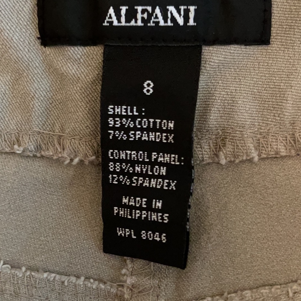 ALFANI Capris - Picture 13 of 14